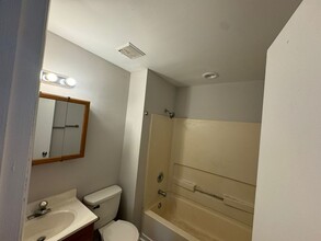 6 Lyric Ct in Sicklerville, NJ - Building Photo - Building Photo