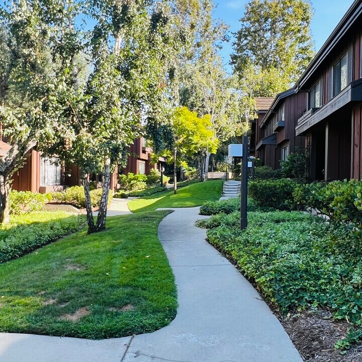 1304 Stonewood Ct in San Pedro, CA - Foto de edificio
