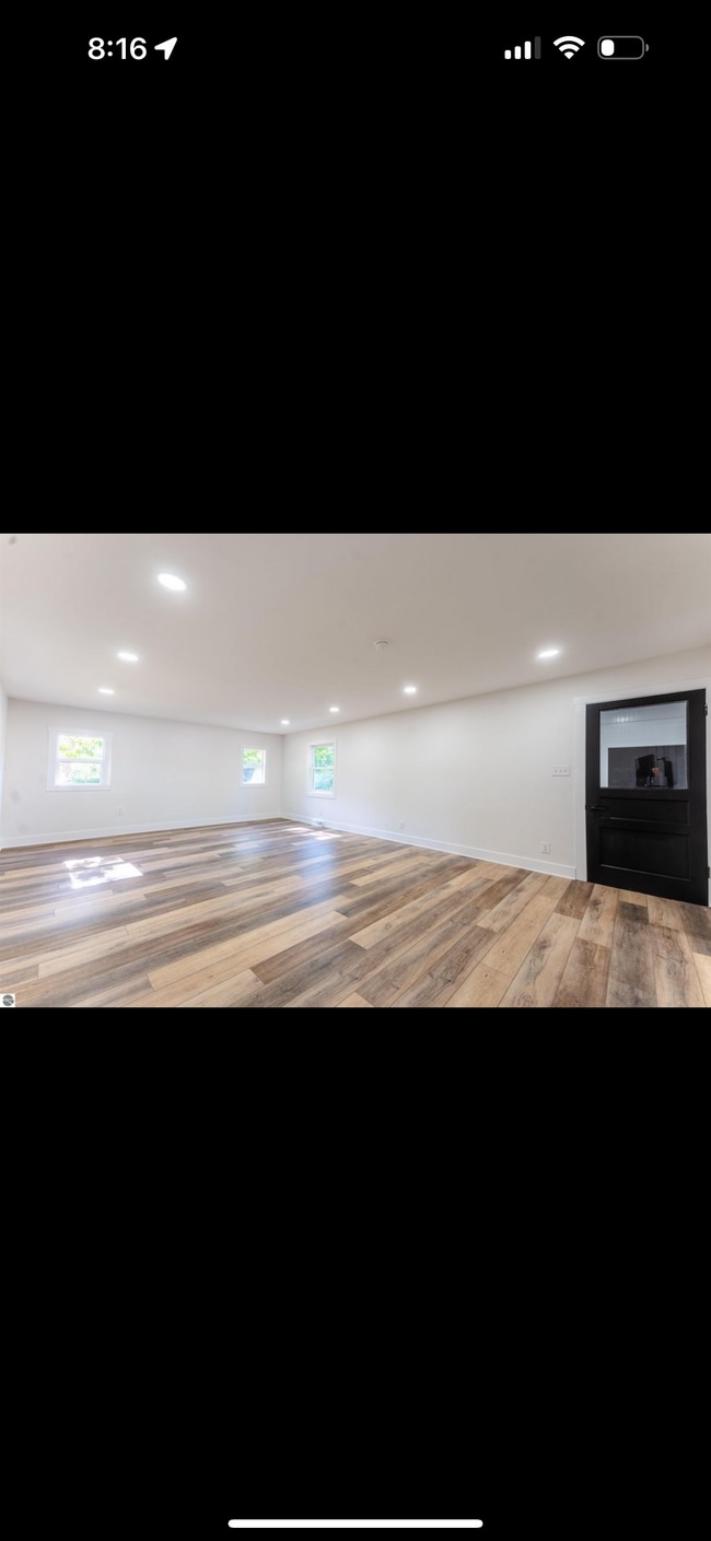 1135 Clinch St in Traverse City, MI - Building Photo - Building Photo