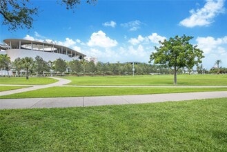 900 Biscayne Blvd, Unit 2901 in Miami, FL - Building Photo - Building Photo