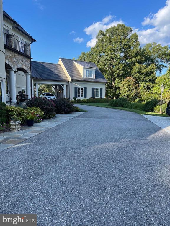 property at 10601 Red Barn Ln