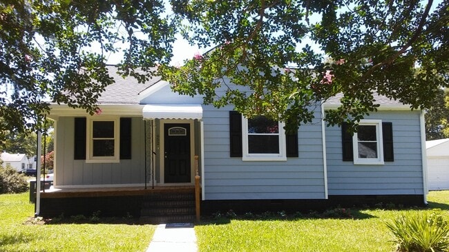 property at 652 Ellen Rd