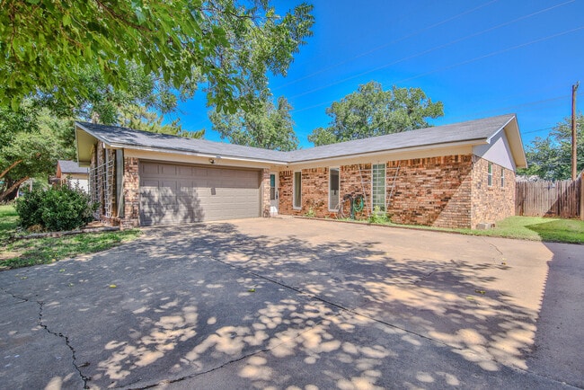 4816 55th St in Lubbock, TX - Building Photo - Building Photo