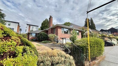 44-50-50 NE 57th Ave in Portland, OR - Building Photo - Building Photo