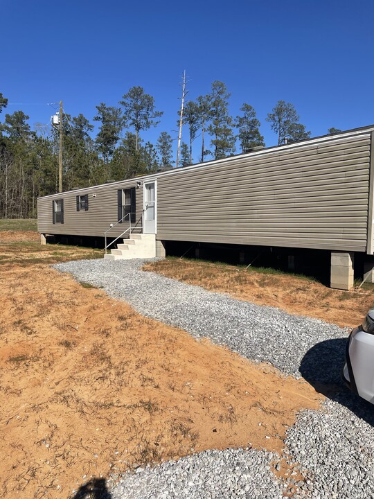 2058 Krist Ln in Pineville, LA - Foto de edificio