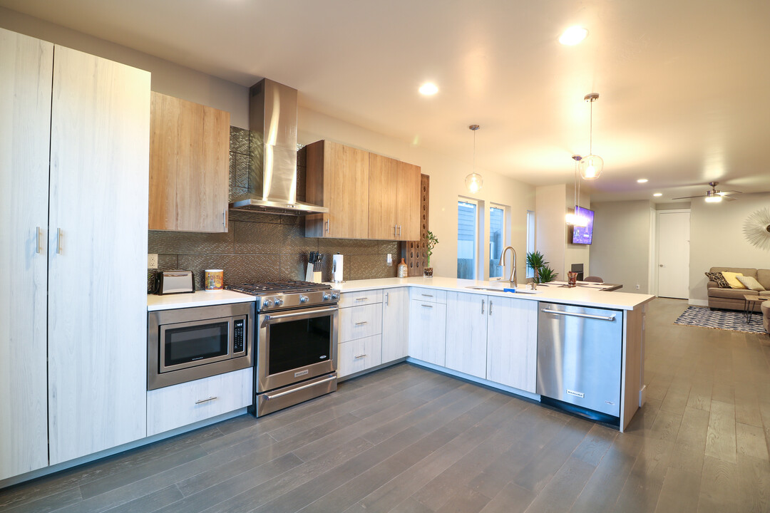 2117 Eliot St in Denver, CO - Building Photo
