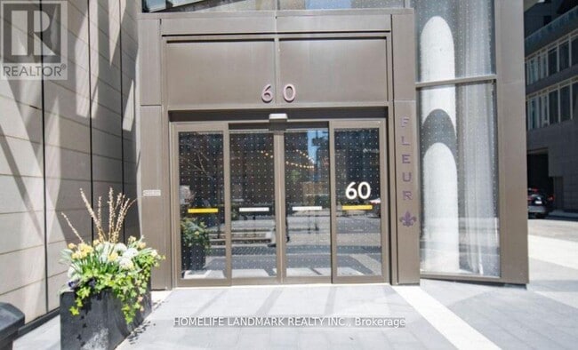 60 Shuter St in Toronto, ON - Building Photo - Building Photo