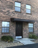 Whittle Springs in Knoxville, TN - Building Photo