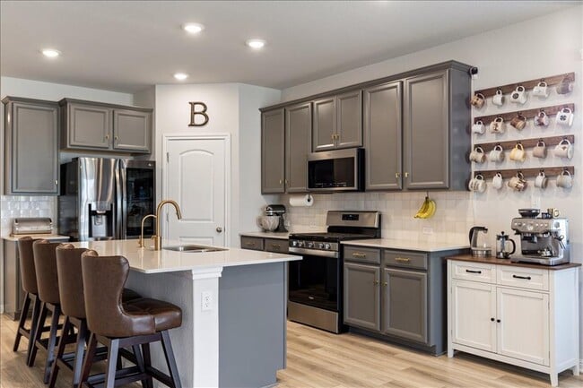 property at 1001 Dog Iron St