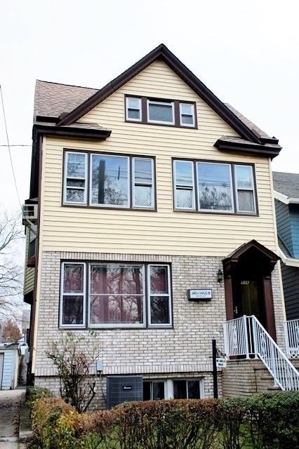 property at 956 John F. Kennedy Blvd