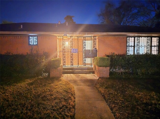 648 Penguin Dr in Dallas, TX - Building Photo - Building Photo
