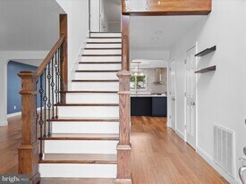 1012 Richmond Dr in Stafford, VA - Building Photo