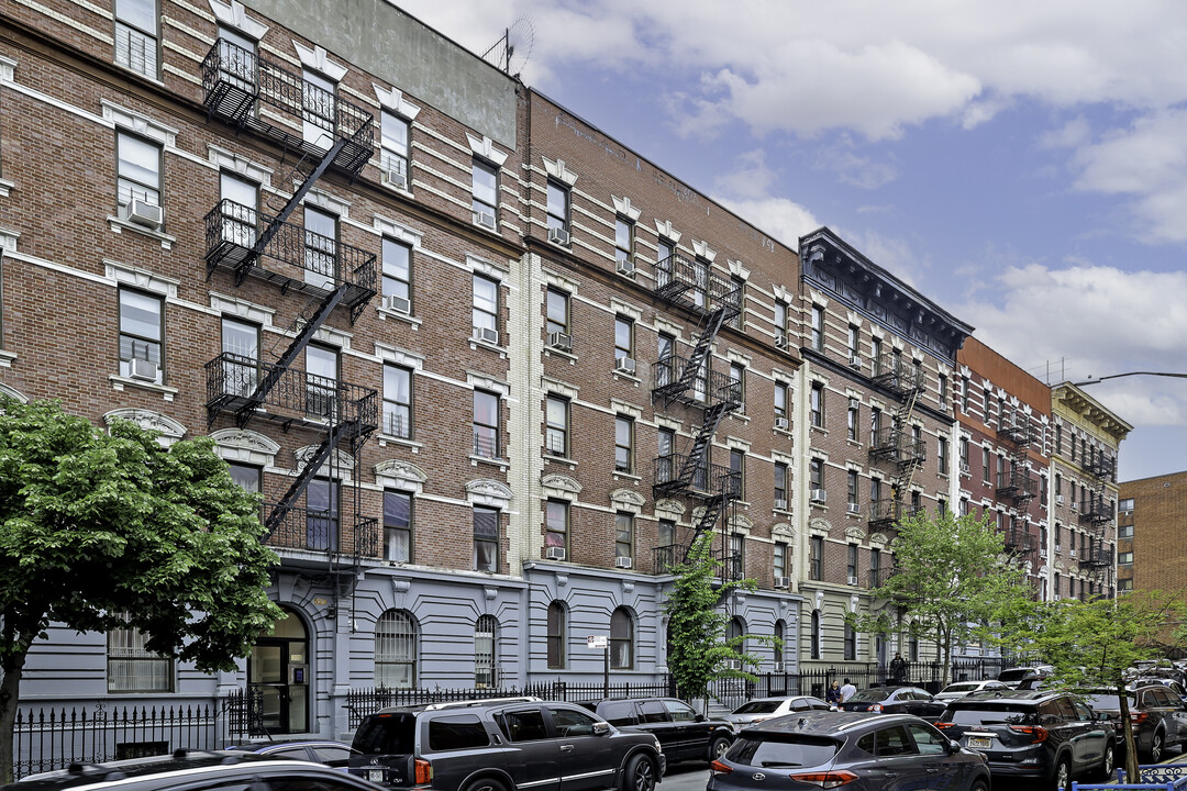 519 W 160th St in New York, NY - Building Photo