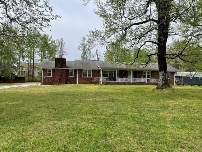 3633 Loganville Hwy SW in Loganville, GA - Building Photo - Building Photo