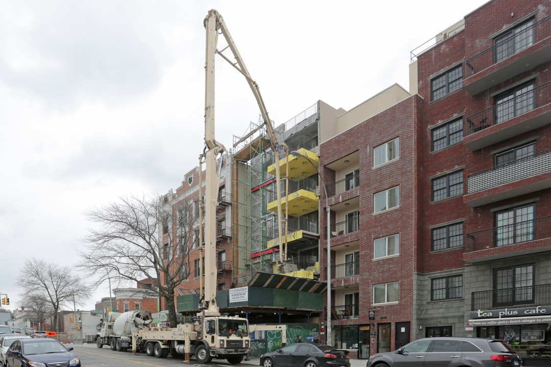 3714 31st Ave in Astoria, NY - Building Photo