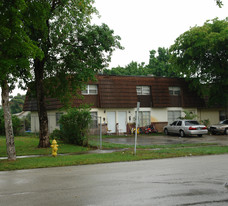 2231 NW 59th Way Apartments