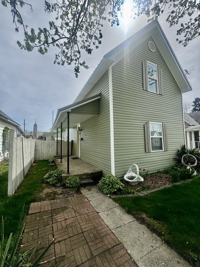 904 S Bell St in Kokomo, IN - Building Photo - Building Photo