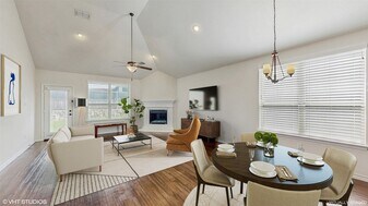 721 Lake Pleasant Rd in Little Elm, TX - Building Photo