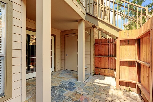property at 1201 McDuffie St