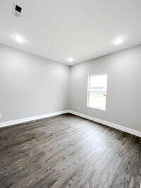 138 Hadden Ave photo'