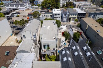 1041-1051 Oak St in San Francisco, CA - Building Photo - Building Photo