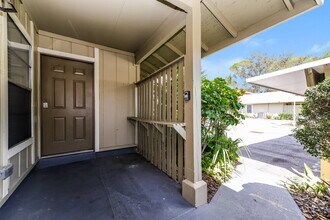 6906 El Centro Ct, Unit 813-10L in Tampa, FL - Foto de edificio - Building Photo