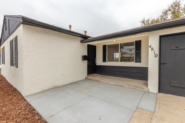 4810 Iroquois Ave in San Diego, CA - Building Photo - Building Photo
