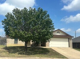 2703 Curtis Dr in Copperas Cove, TX - Building Photo