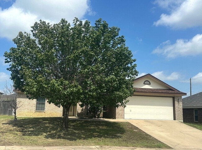 property at 2703 Curtis Dr