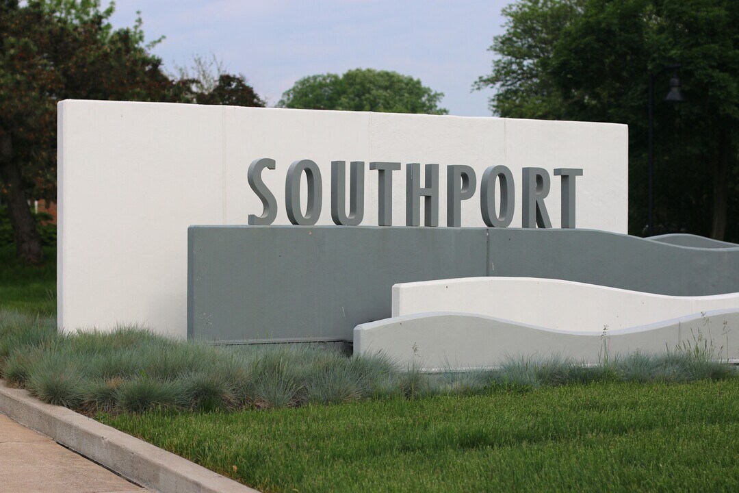 Southport Apartments in Belleville, MI - Foto de edificio