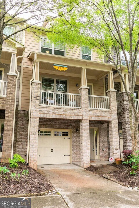 827 Charles Bank Ave SE in Atlanta, GA - Foto de edificio