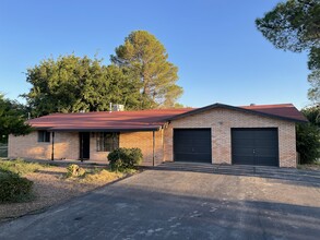 810 Greenwood Rd in Anthony, TX - Building Photo - Building Photo