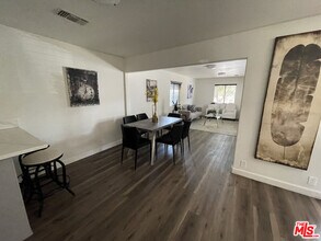 20905 Hart St in Los Angeles, CA - Building Photo - Building Photo