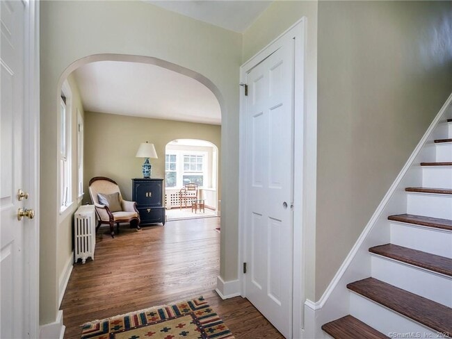 33 Washington Ave in Woodbury, CT - Building Photo - Building Photo