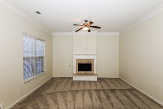 149 Hamilton Pointe Dr in Mcdonough, GA - Building Photo - Building Photo