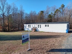 276 Virgil Wyatt Rd in Lexington, NC - Building Photo