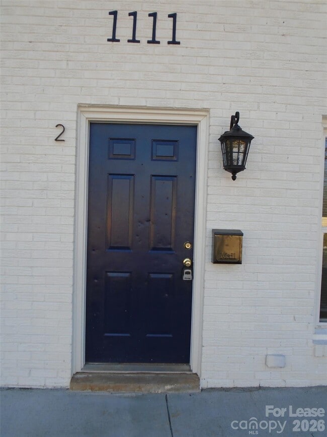 1111 Belmont Ave in Charlotte, NC - Foto de edificio - Building Photo
