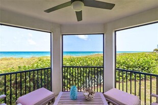 2375 NE Ocean Blvd in Stuart, FL - Building Photo