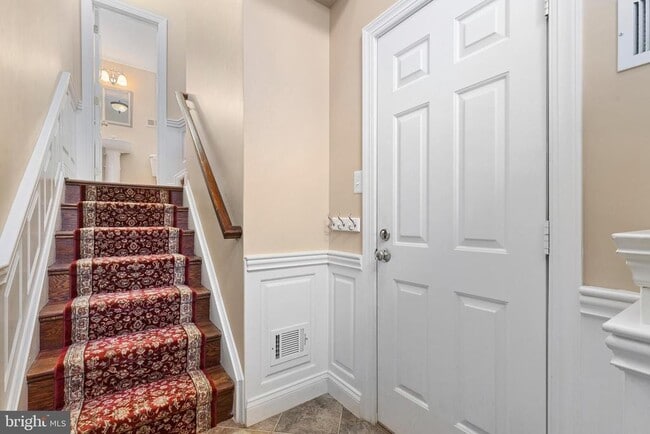 property at 5056 Minda Ct