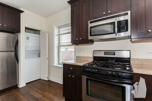 3510 N Sheffield Ave, Unit 01Wa in Chicago, IL - Building Photo