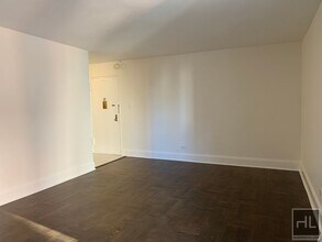 435 E 79th St, Unit 8K in New York, NY - Building Photo - Building Photo
