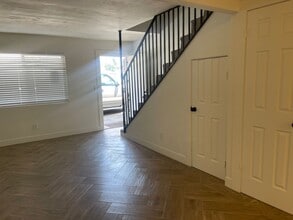 119 Decatur St in Bakersfield, CA - Building Photo - Building Photo