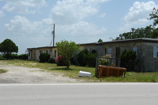 2001 State Road 64 W Apartments