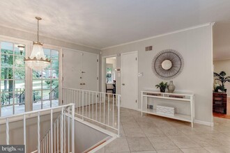 1 Arrowood Terrace in Bethesda, MD - Building Photo - Building Photo