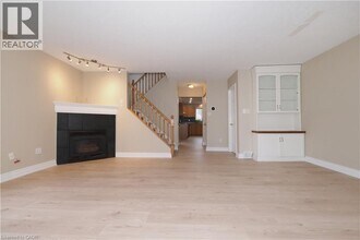 695 Jacob Ln in Waterloo, ON - Building Photo - Building Photo