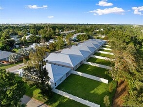 1014 SW 35th St in Palm City, FL - Foto de edificio - Building Photo