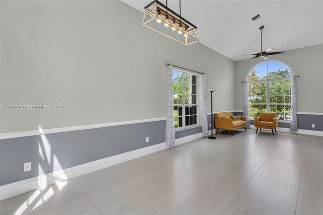 10974 N Danbury Way in Boca Raton, FL - Building Photo - Building Photo