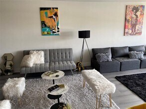 3031 NE 51st St in Fort Lauderdale, FL - Building Photo - Building Photo