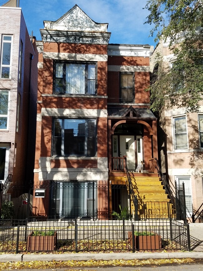 1538 N Wood St, Unit #01 in Chicago, IL - Building Photo - Building Photo