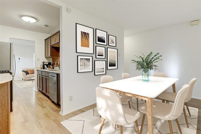307 W Mary St in Austin, TX - Building Photo - Building Photo